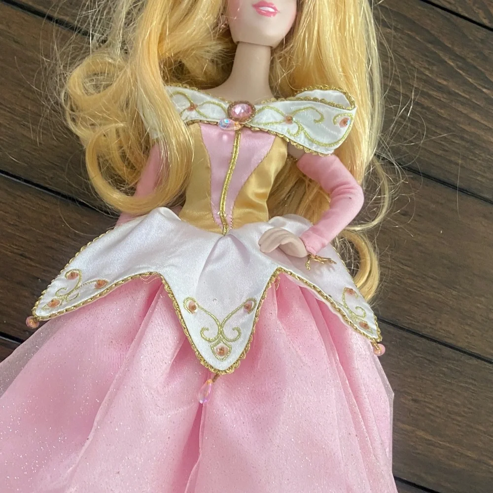 Disney Princess Aurora Porcelain Doll Pink Dress Sleeping Beauty Collectible